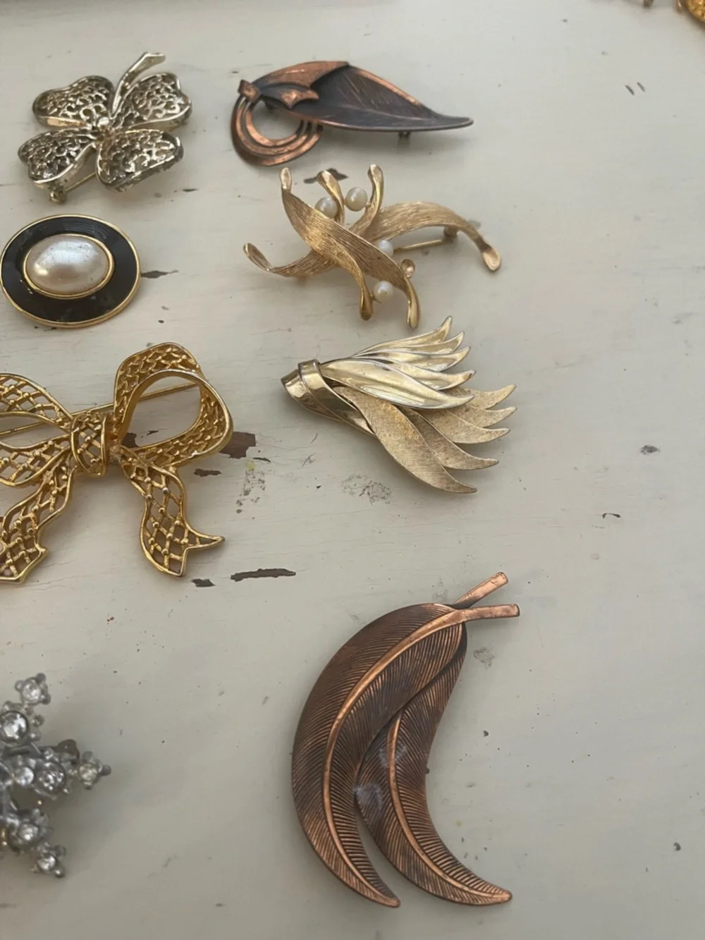 Vintage brooches HAVE WEAR AND TEAR (pls note overall value over 400$) - Picture 7 of 16